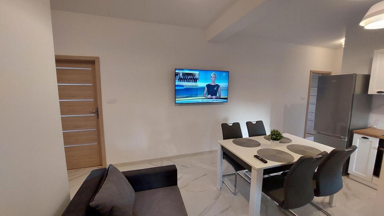 Apartamenty Starowiejska 39, Ryczow - 10Km Od Zator Energylandia Exteriör bild